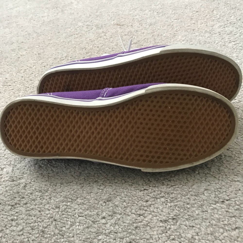 Vans - Picture 3 of 7